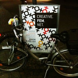 Plakat zur Veranstaltung creative. fem. net. Karlsruhe 2015