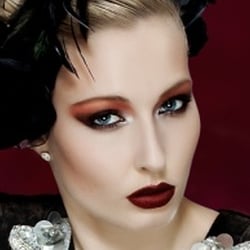 Portrait 13