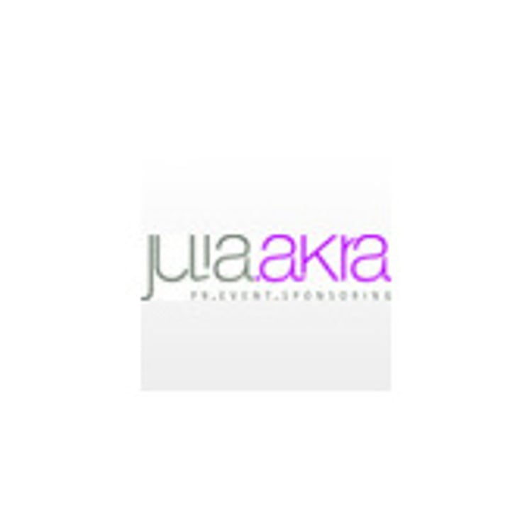 Julia Akra