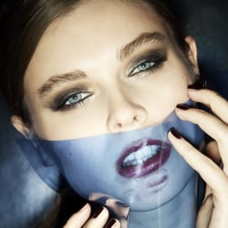 Make Up: Anna Tsoulcha Fotograf: Roman Walczyna
