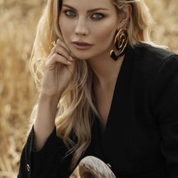 L’OFFICIEL Liechtenstein Digital Karina 4