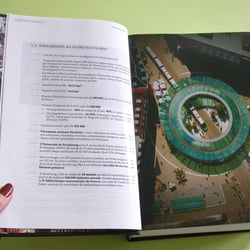 Le Robert encyclopédique des noms propres