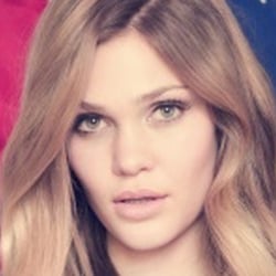 Make Up: Anna Tsoulcha Fotograf: Dieter Fieres