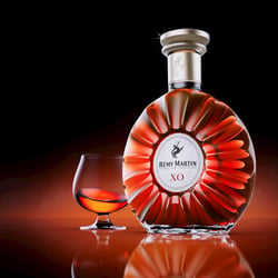 RemsyXO-Whisky-Beverage-−3d-visualisierung