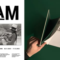 BUCHGESTALTUNG // 2. BILDBAND FÜR JOHANNES PRAUS (HIER: ausstellungsplakat und blick ins buch/vorsatzpapier)