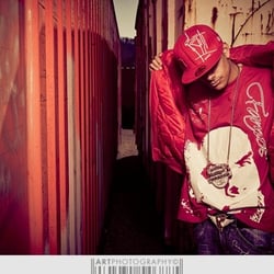 Individuelles Textildesign für den Rapper Famoe