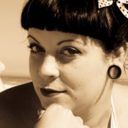 MH beach shoot – April 2011-224