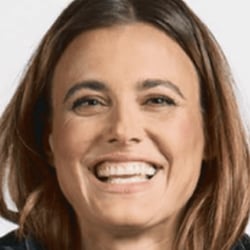 https://maisonmusitowski.com/maya-hardenbecker/#