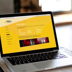 Tek L, Webseite mit Parallax Effekt