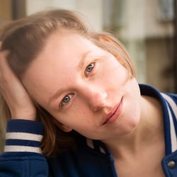 PORTRAIT0