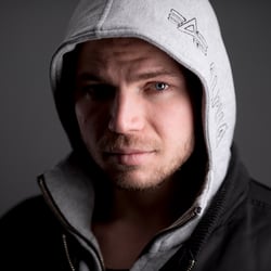 Yann04