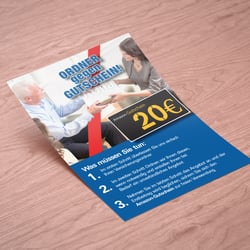 Flyer im Auftrag der AXA Versicherungskammer (Gestaltung in InDesign)
