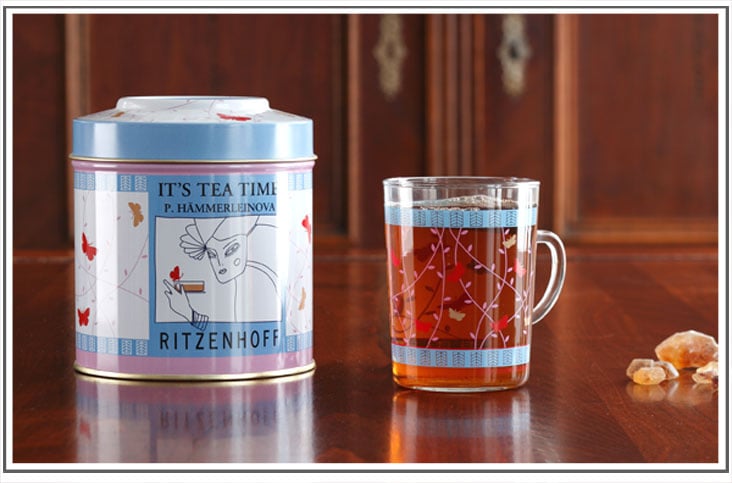 tea glass and container