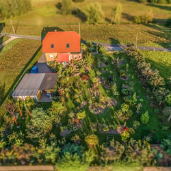 Grundstück aus anderer Perspektive