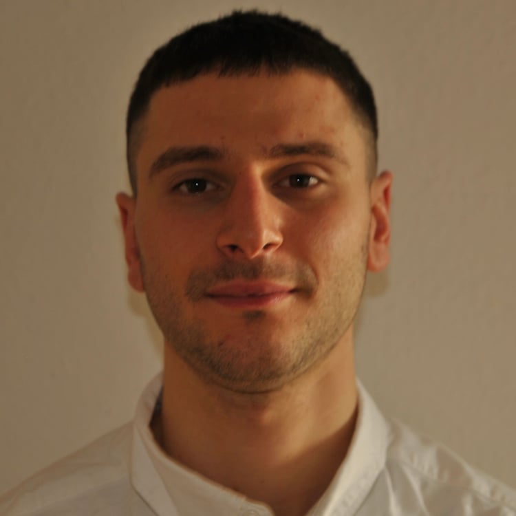 Daniel Ragimov