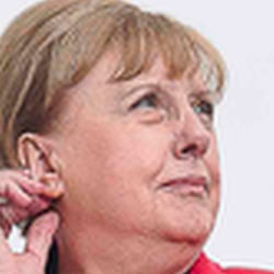 - merkel impossible –  auf der garage 1