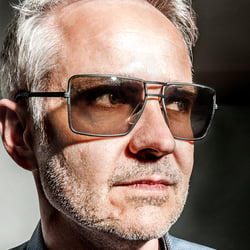 MichaelGschwind Portraits WebSeite4479−3