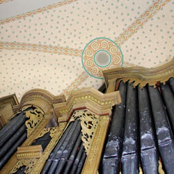 Eine alte Orgel