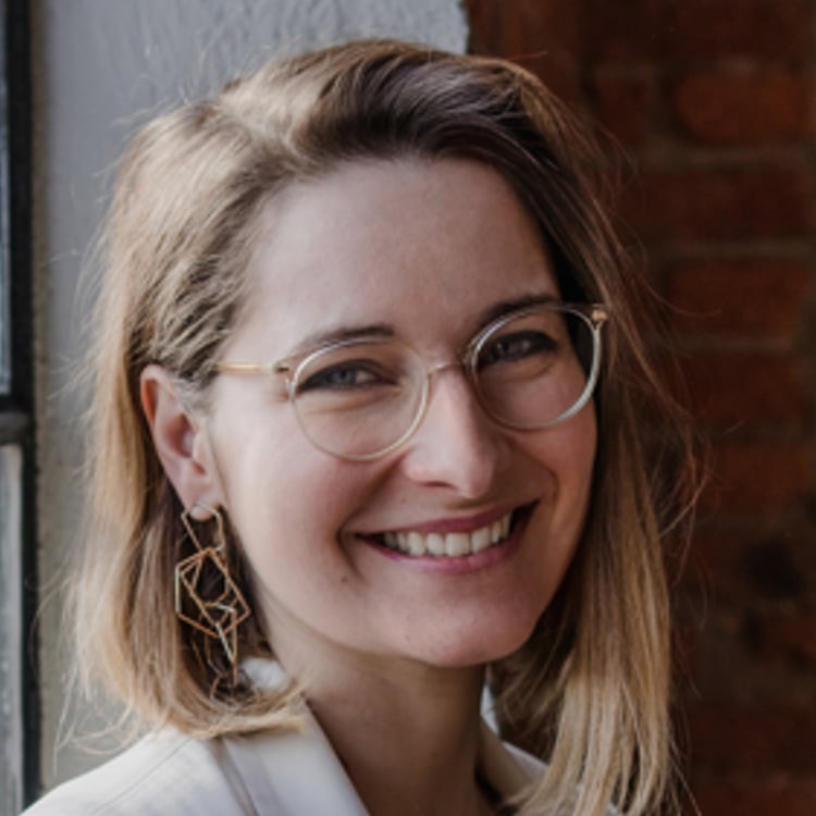 Julia Sawall