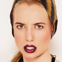 Photo: Caroline Kriechel Model: Eva Nolte