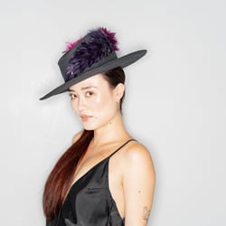 Julia Cranz – Hutmode Modefotos für Katalog/Web