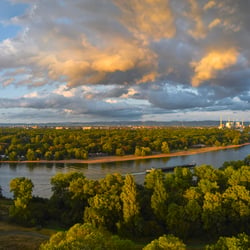 © Oberst Rheinschleife