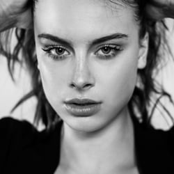 Foto: Prissiliya Junewin, Model: Kim Daria, Make-up/ Haare: Isabella Kirchner