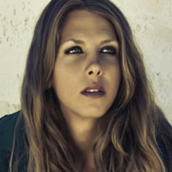 www.martamancenido.com