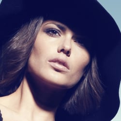 Fotograf: Kai Weissenfeld I Model: Alena Otto I Make Up  & Hair: Anna Tsoulcha