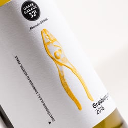Grape Garage 32a – Wein Packaging Design & Branding von Yummy Stories