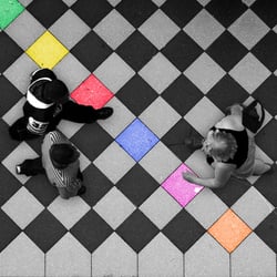 Black & White – Konfrontation oder Auf-einander-Zugehen?