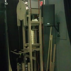 Installation „Interaktive Laseruhr“