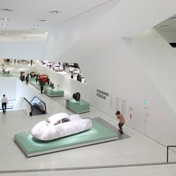 Porsche Museum201