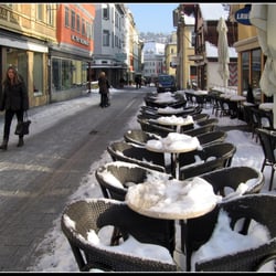 Einkaufsmeile im Winter