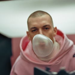 BUBBLE GUM