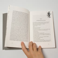 Buchgestaltung „Das Versprechen“ – Satzbeispiel