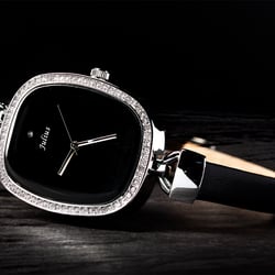 produktfoto-produktfotografie-uhr-armbanduhr-damenuhr-schwarz