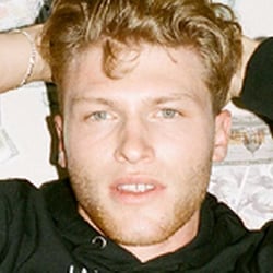 chris-jegl-in-private-studio-08