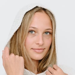 Model-Sedcard