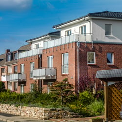 Mehrfamilien Häuser