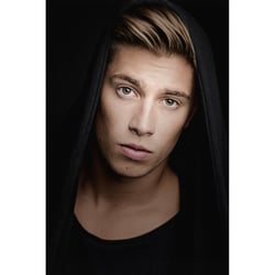 Portrait 4