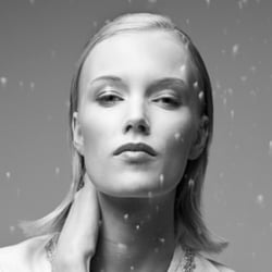 Nora B. – Model
