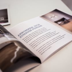 Informationsboschüre für eine Tagespflege, inkl. Text und Fotoshooting
