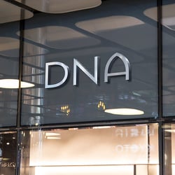 mamaburns DNA Branding