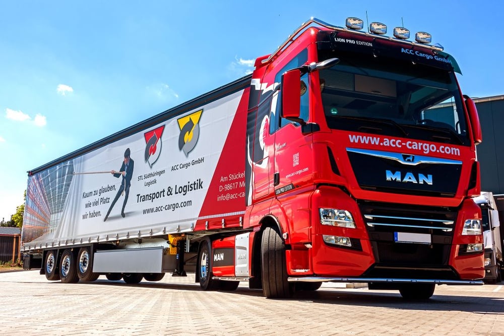 Gestaltung eines Lkw-Trailers für die ACC Cargo GmbH