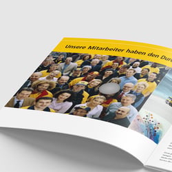 DHL | Broschüre mit Stanze zum Thema Weltweit