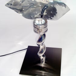Designer Tischlampe «The Wing»