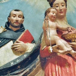 Kind und Kette