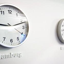 Unsere Weltzeituhren für unsere Standorte