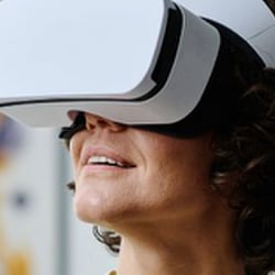Georgia Vertes erkundet: Wie revolutioniert Technologie die Kunst?